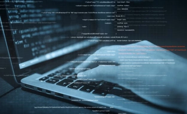 Οι ΗΠΑ προετοιμάζονται για ενδεχόμενη κυβερνοεπίθεση στις ενδιάμεσες εκλογές του Νοεμβρίου